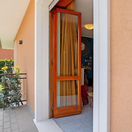 La Casa Dei Girasoli-lago Maggiore Ferienhaus