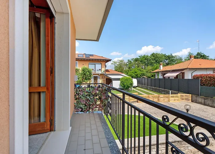 La Casa Dei Girasoli-lago Maggiore Ferienhaus *