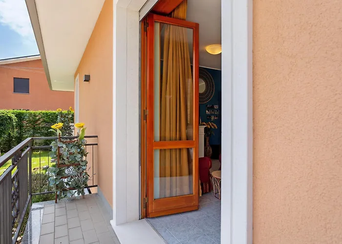 La Casa Dei Girasoli-lago Maggiore Ferienhaus