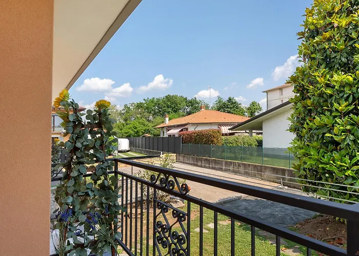 La Casa Dei Girasoli-lago Maggiore Ferienhaus