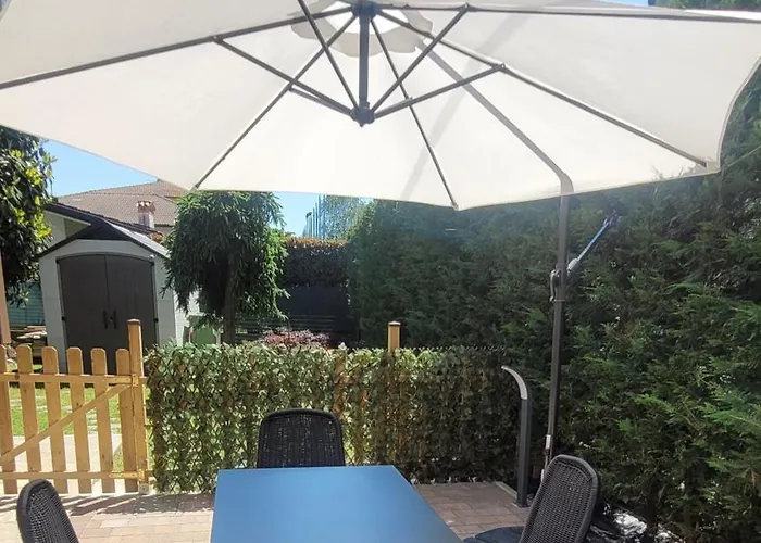 Casa de Férias La Casa Dei Girasoli-lago Maggiore