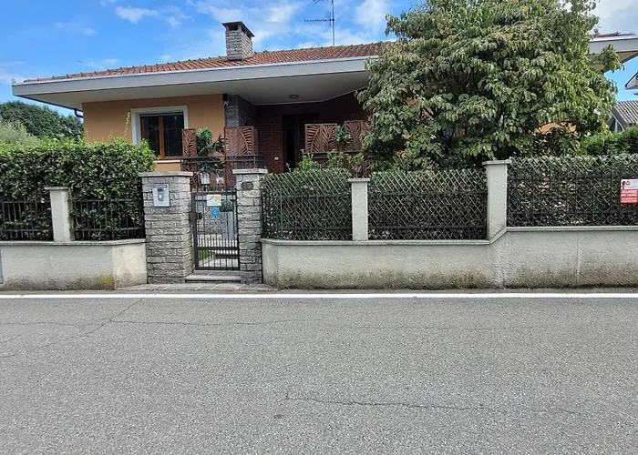 Ferienhaus La Casa Dei Girasoli-lago Maggiore